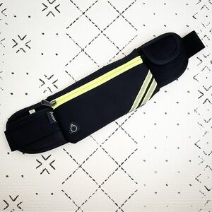 Black Running belt w neon green can hold phone wallet keys